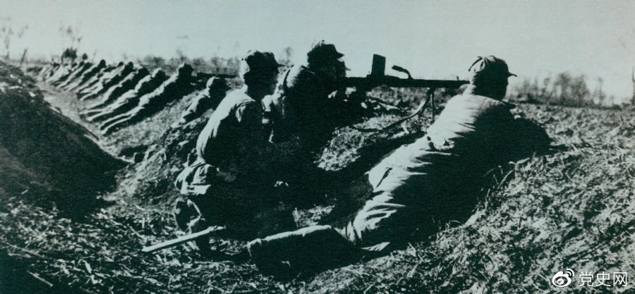 1948年11月23日至12月15日,淮海战役第二阶段,中原野战军在华东野战军